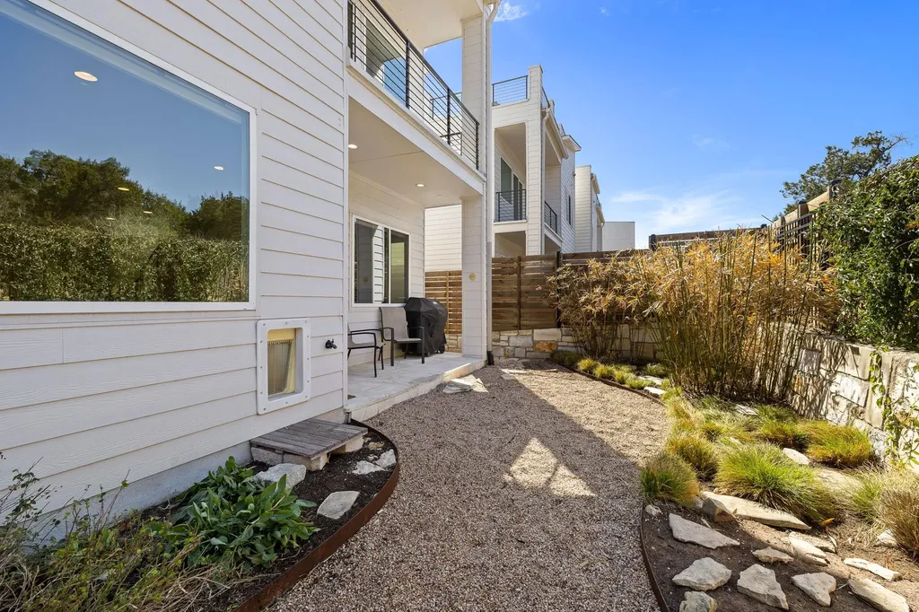 5214 Pink Poppy Pass Austin TX 78735