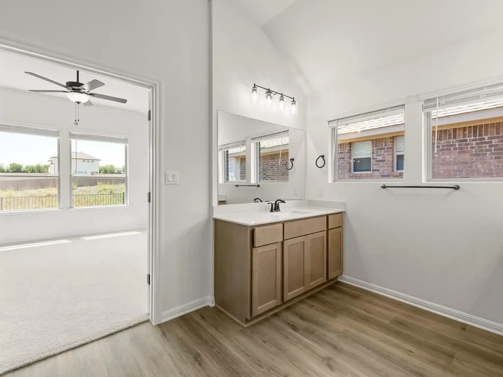 581 Biscayne Bay Bend Kyle TX 78640