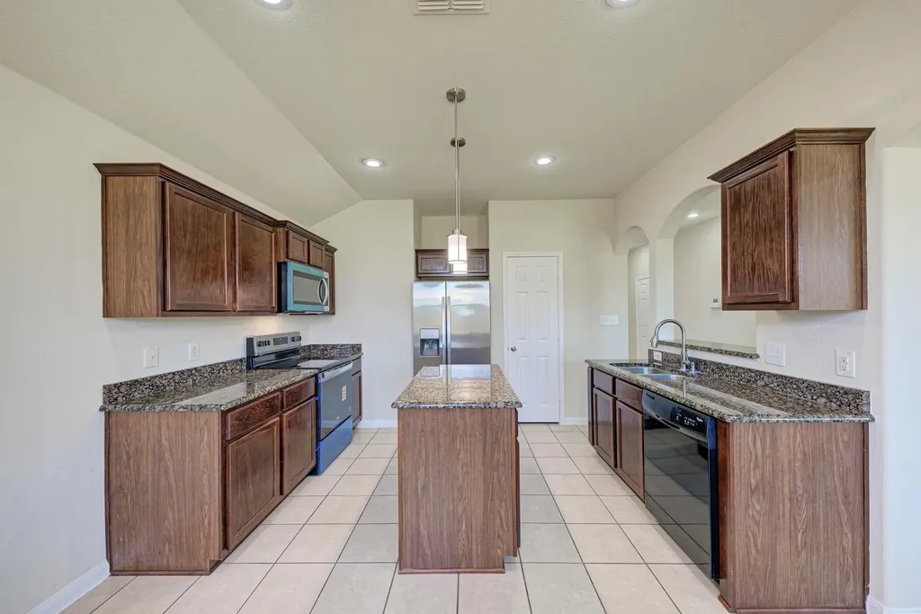 19413 James Manor Street Manor TX 78653