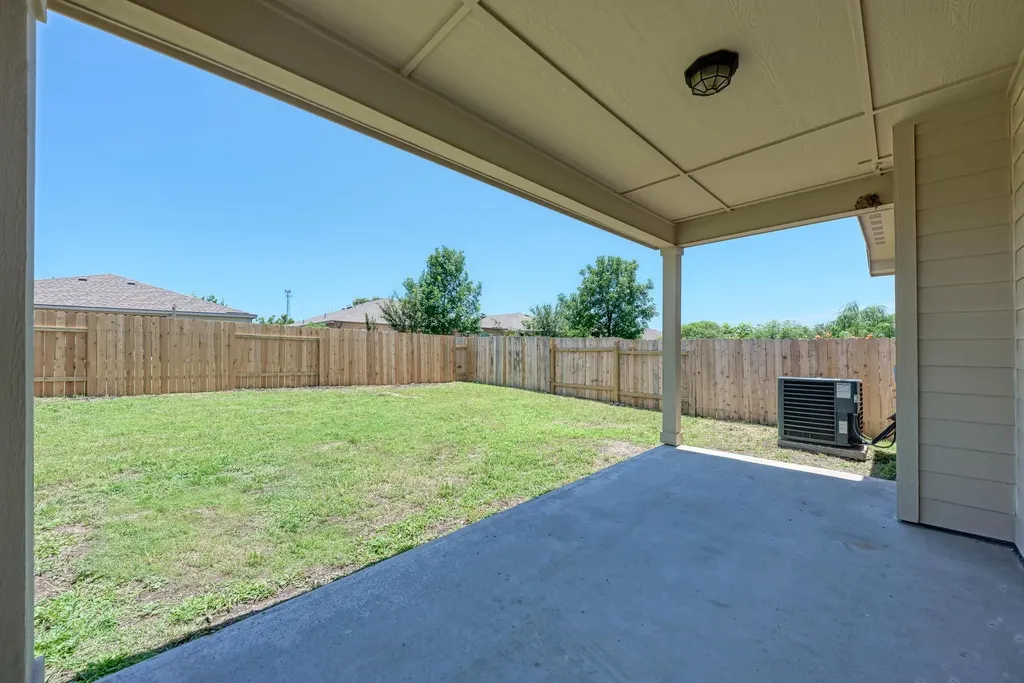 19413 James Manor Street Manor TX 78653