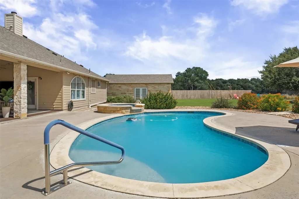 124 Polo Pony Liberty Hill TX 78642