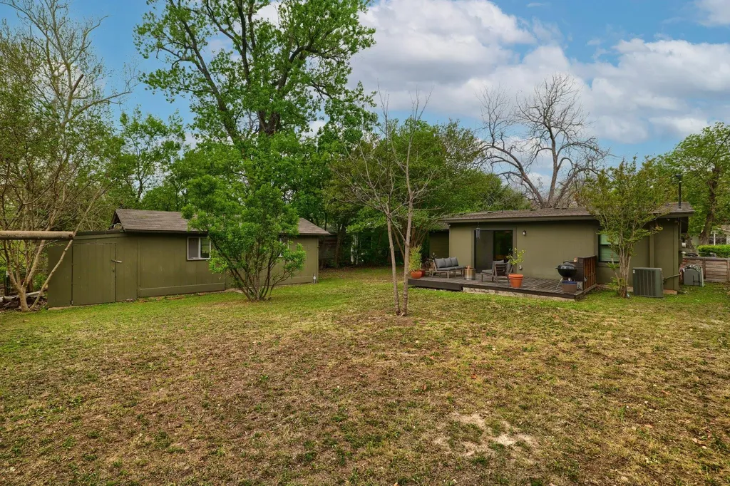 5205 Andover Place Austin TX 78723