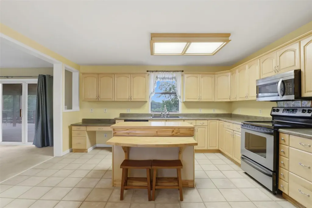 27600 Fm-1431 Marble Falls TX 78654