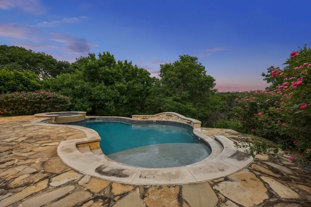 1100 High Lonesome Street Leander TX 78641