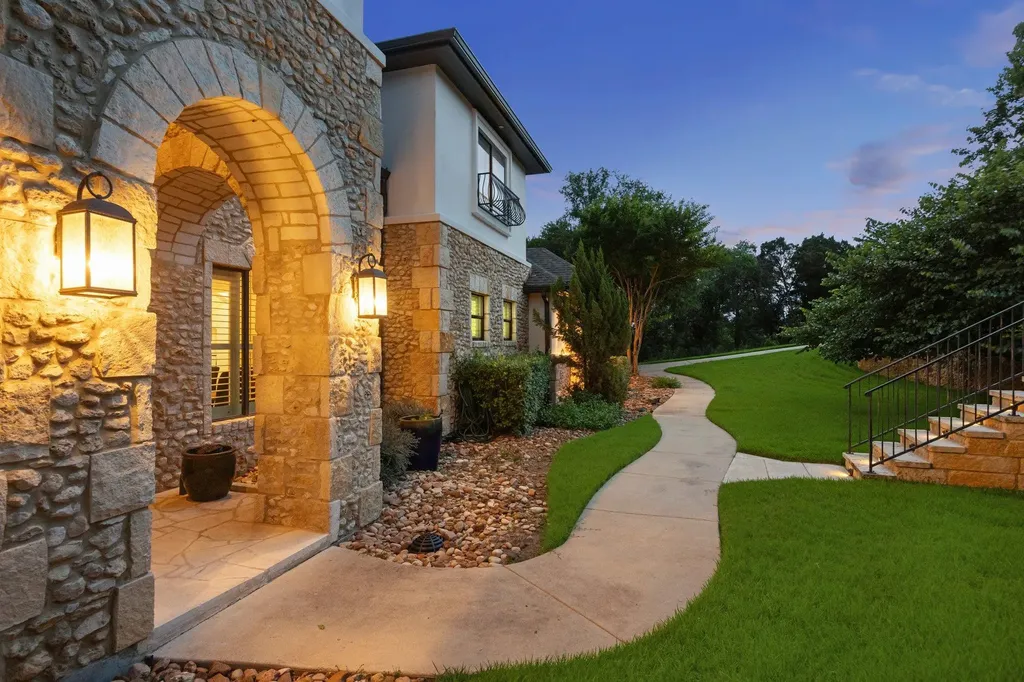 1100 High Lonesome Street Leander TX 78641