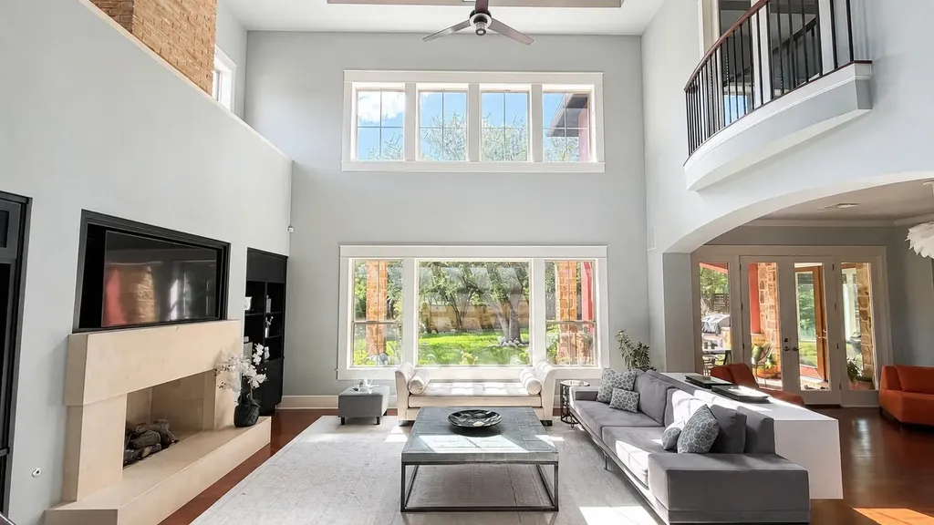 816 Stonewall Ridge Lane Austin TX 78746