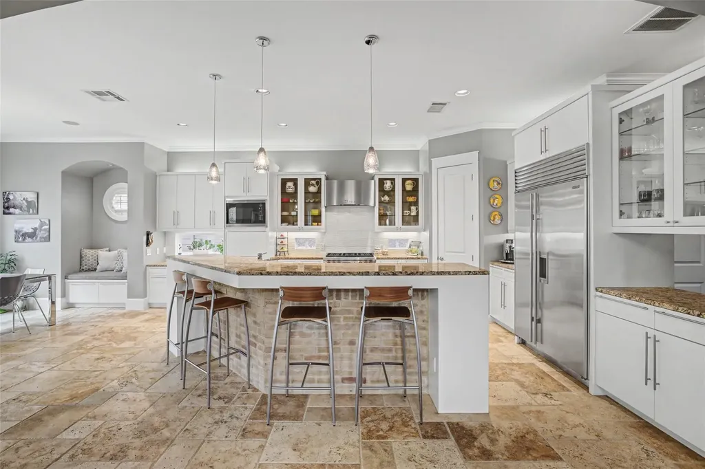 816 Stonewall Ridge Lane Austin TX 78746