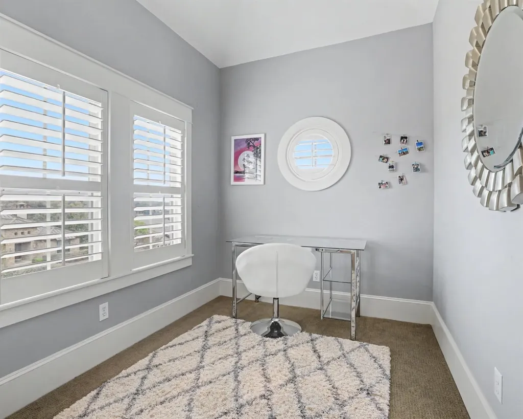 816 Stonewall Ridge Lane Austin TX 78746