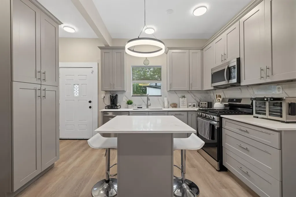 2503 Gonzales Street Austin TX 78702