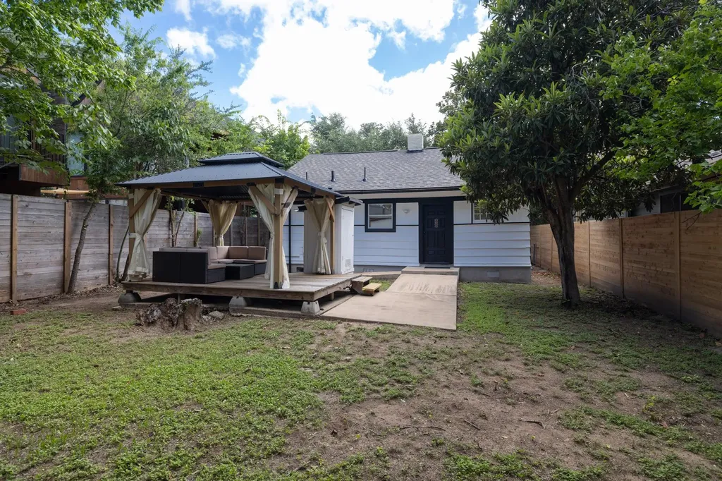 2503 Gonzales Street Austin TX 78702