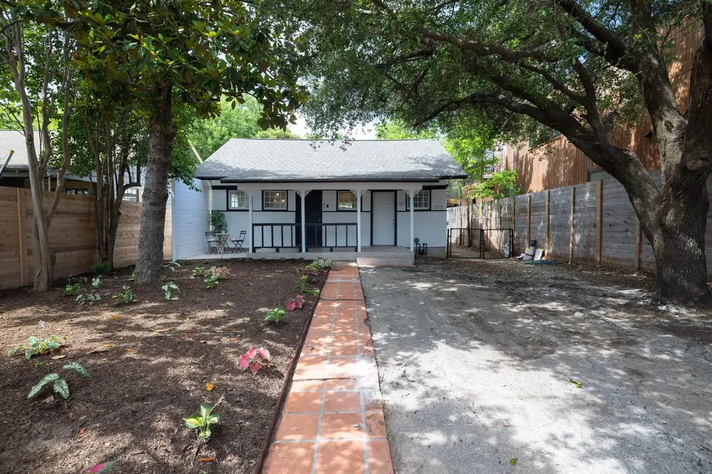 2503 Gonzales Street Austin TX 78702