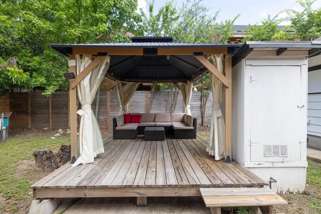2503 Gonzales Street Austin TX 78702