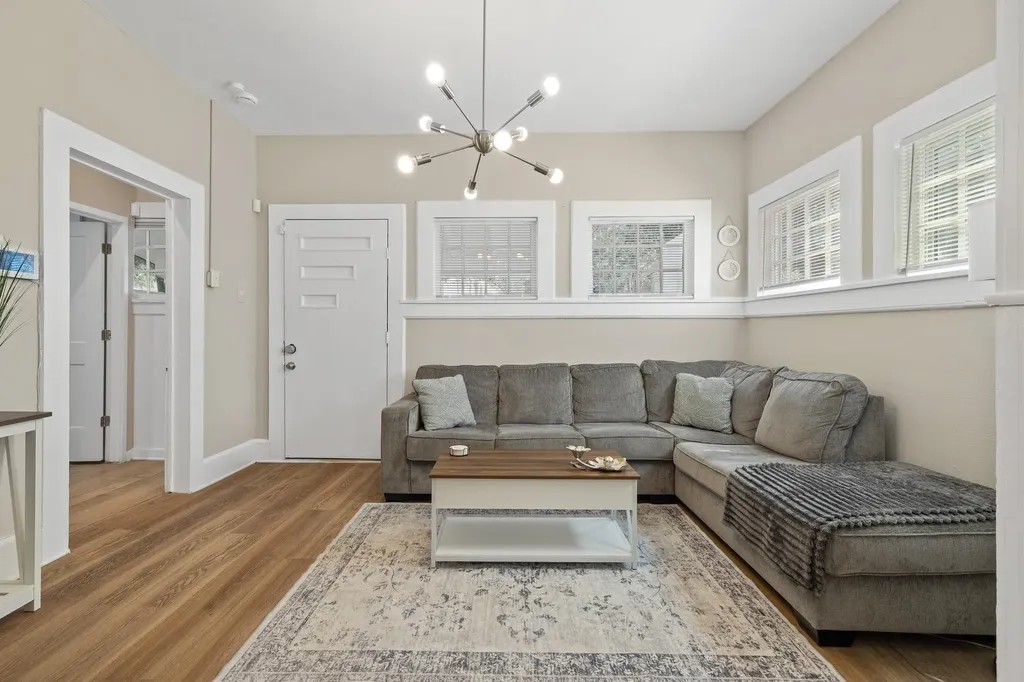 2503 Gonzales Street Austin TX 78702