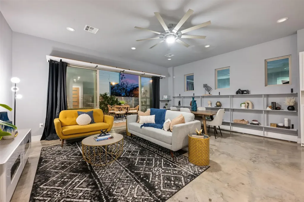 1310 Cedar Avenue Austin TX 78702