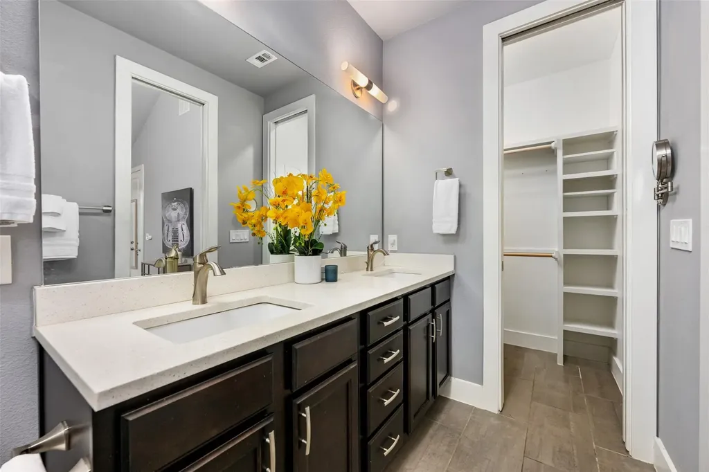 1310 Cedar Avenue Austin TX 78702