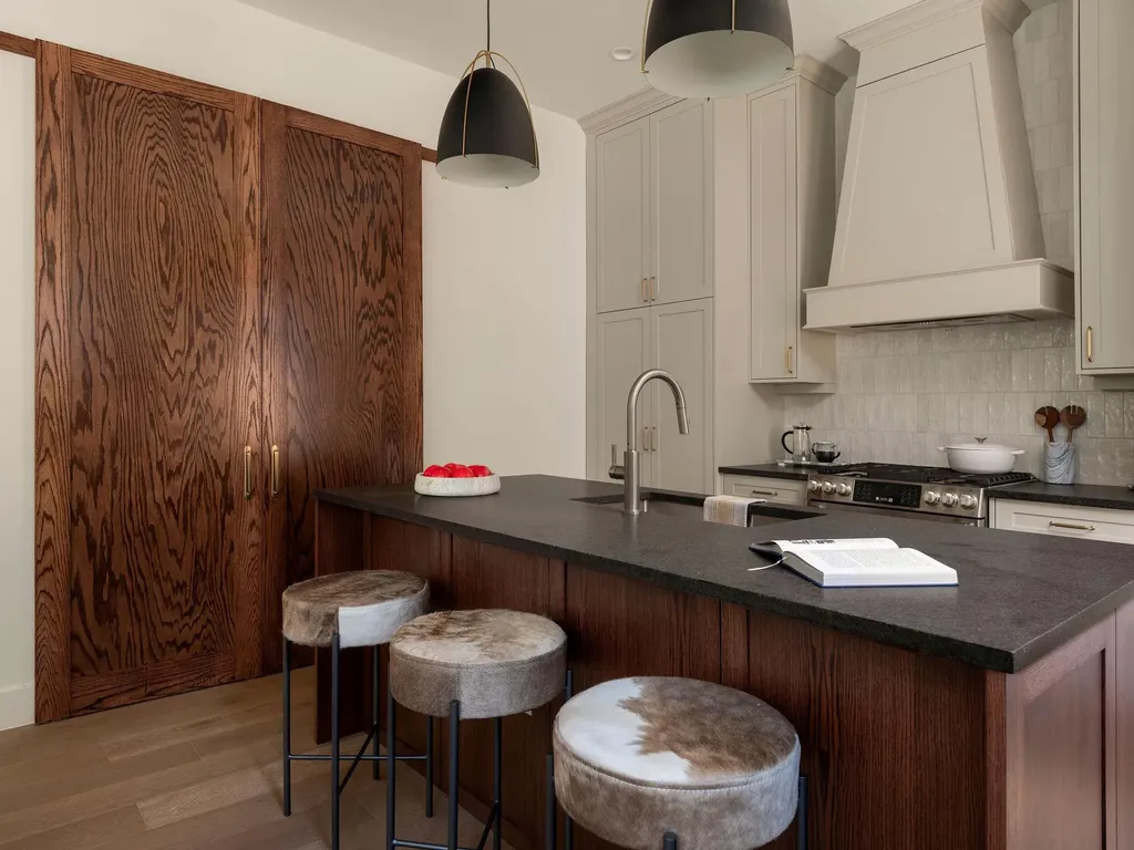 4415 Gillis Street Austin TX 78745