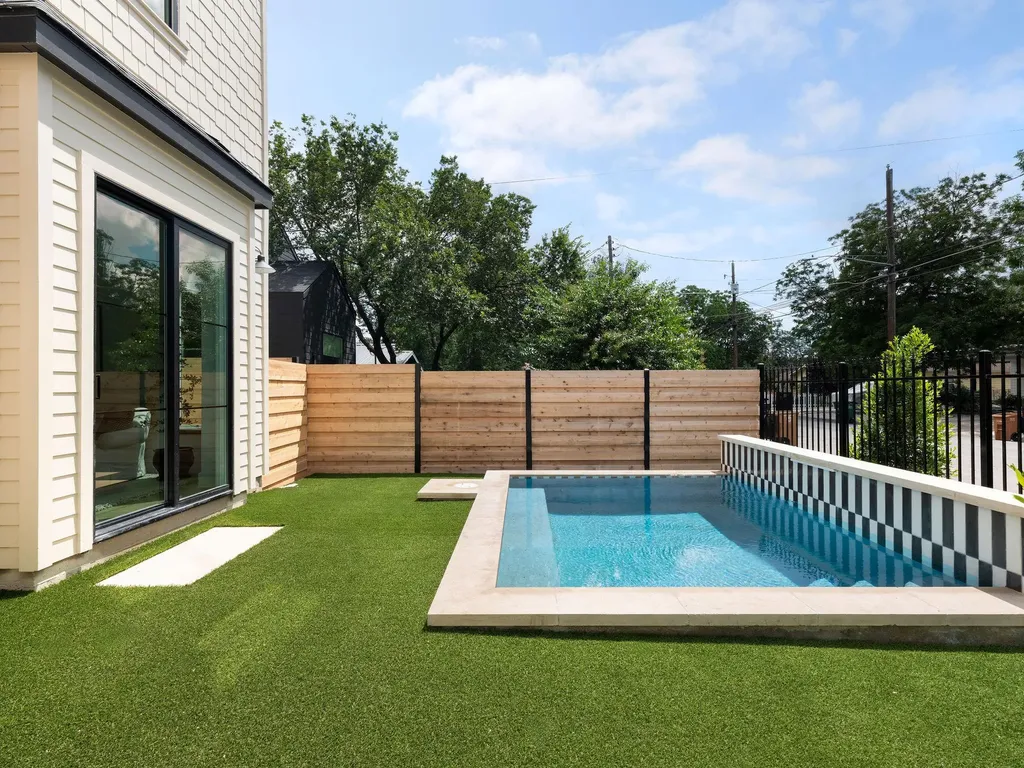 4415 Gillis Street Austin TX 78745