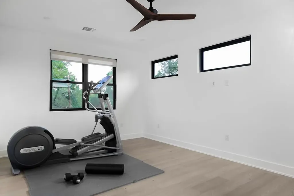 5106 Prock Lane Austin TX 78721