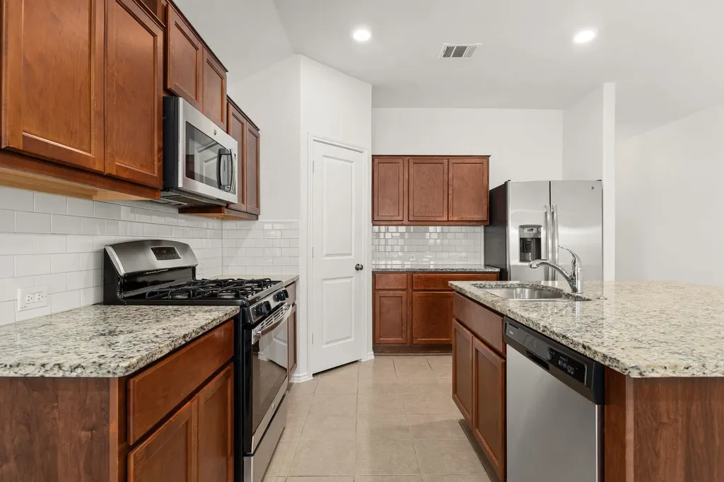 21609 Gallus Drive Pflugerville TX 78660