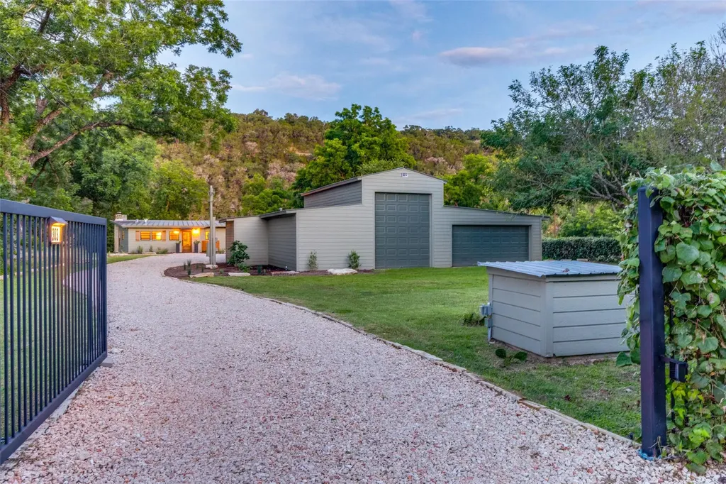 303 Lago Verde Road Austin TX 78734