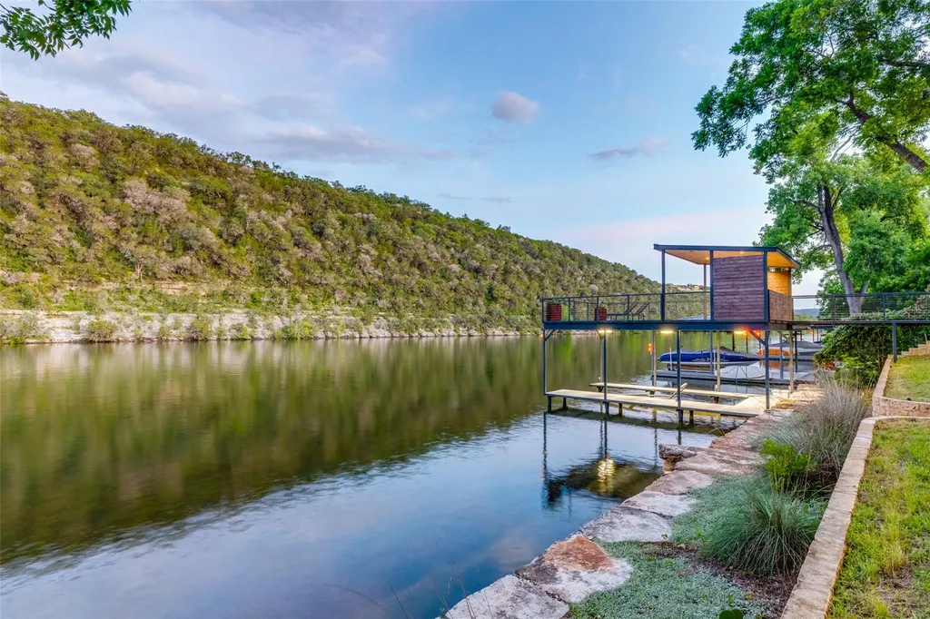 303 Lago Verde Road Austin TX 78734