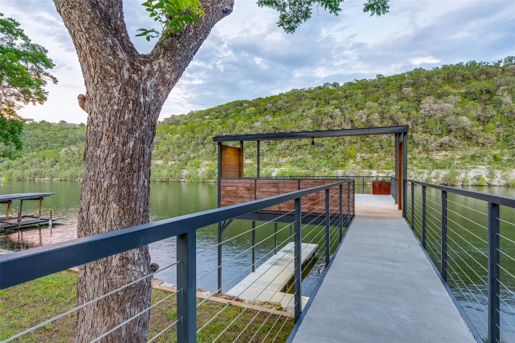 303 Lago Verde Road Austin TX 78734