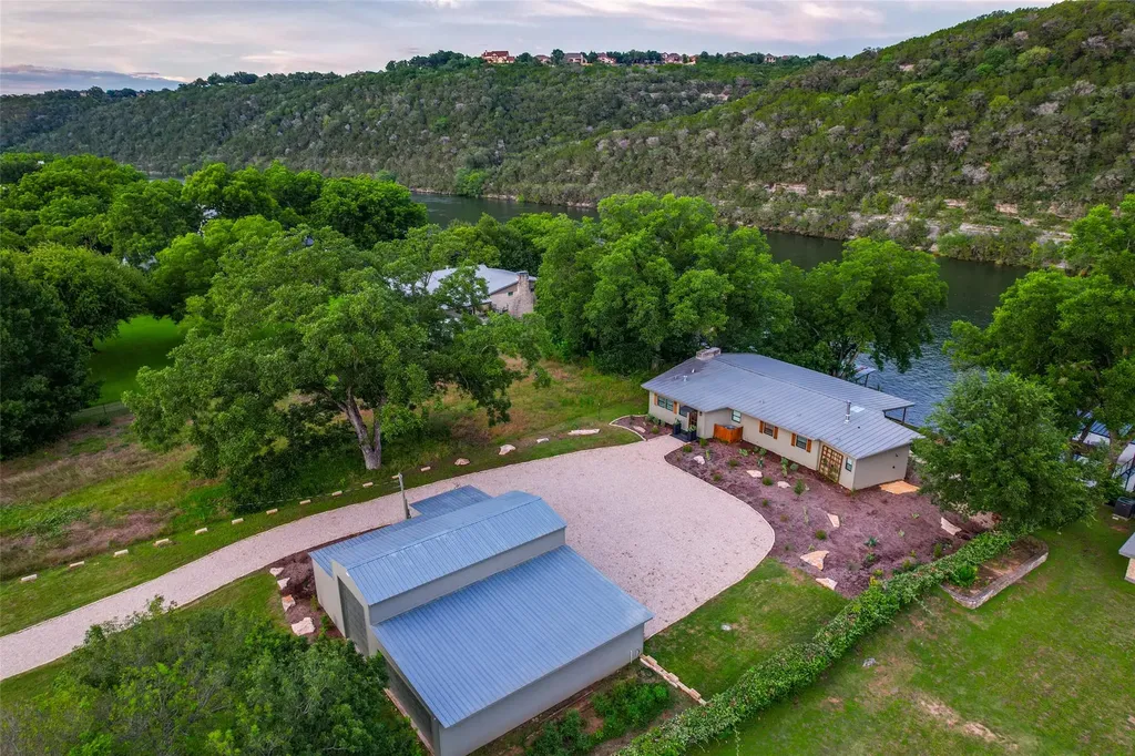 303 Lago Verde Road Austin TX 78734