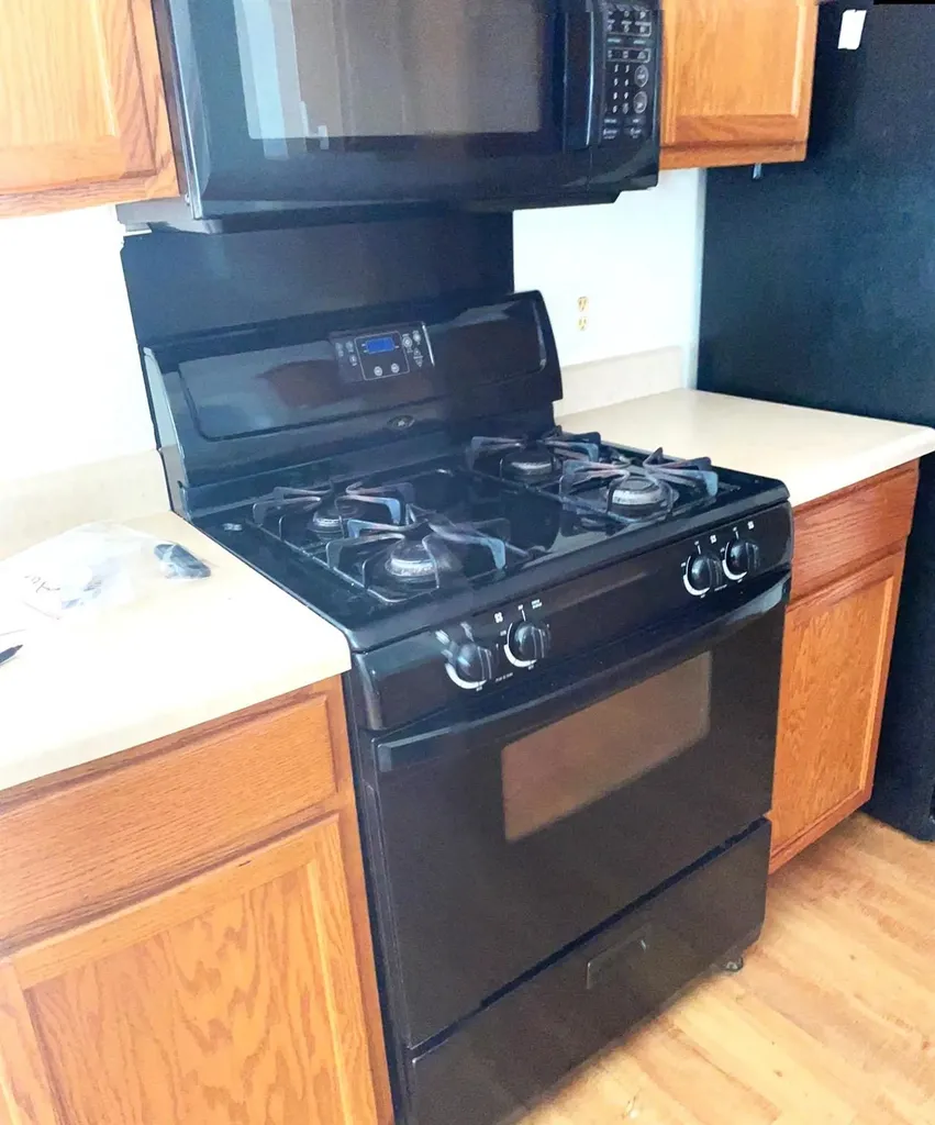 115A Auction Oak Kyle TX 78640