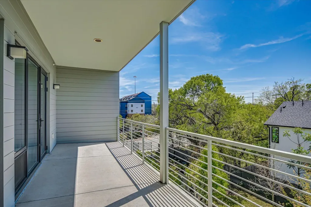 4004 Banister Lane Austin TX 78704