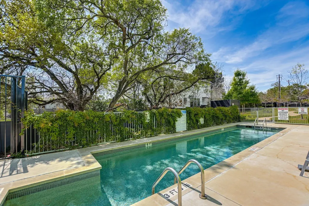 4004 Banister Lane Austin TX 78704