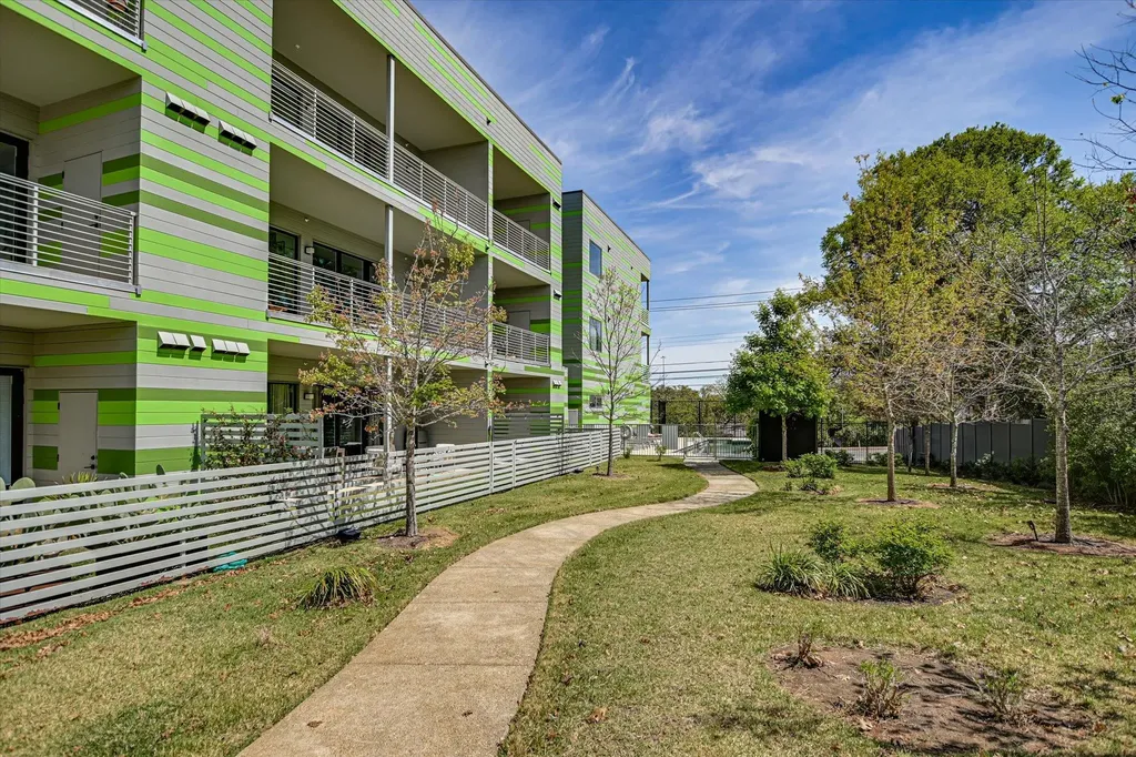 4004 Banister Lane Austin TX 78704