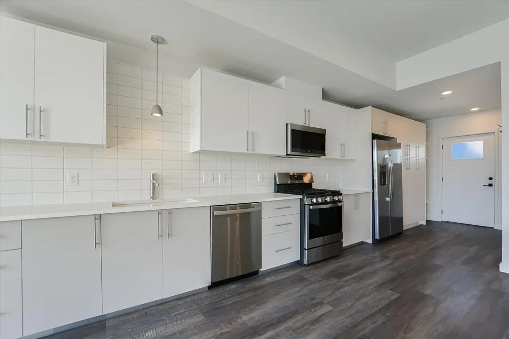 4004 Banister Lane Austin TX 78704