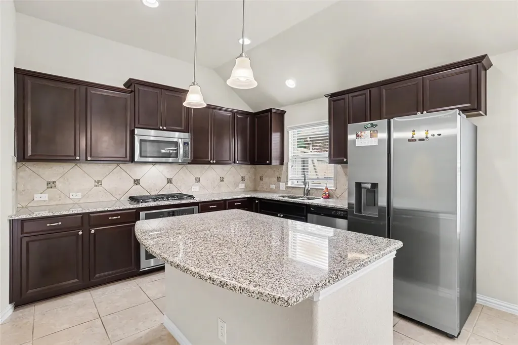 19805 Grail Hollows Cove Pflugerville TX 78660