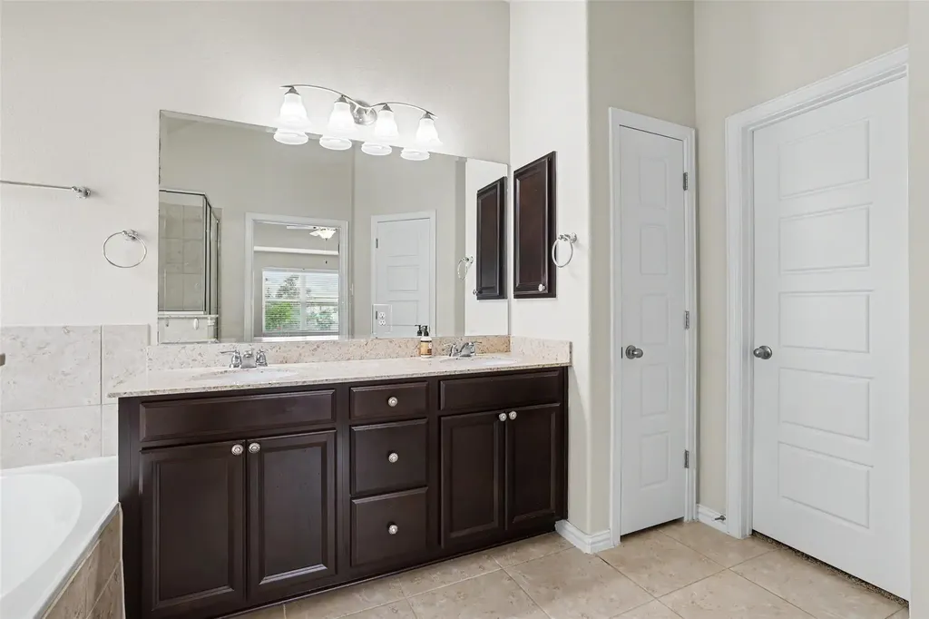 19805 Grail Hollows Cove Pflugerville TX 78660
