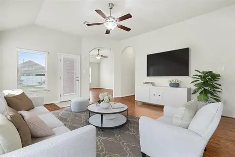 19805 Grail Hollows Cove Pflugerville TX 78660