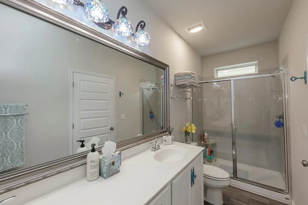 7915 Mellencamp Drive Austin TX 78744