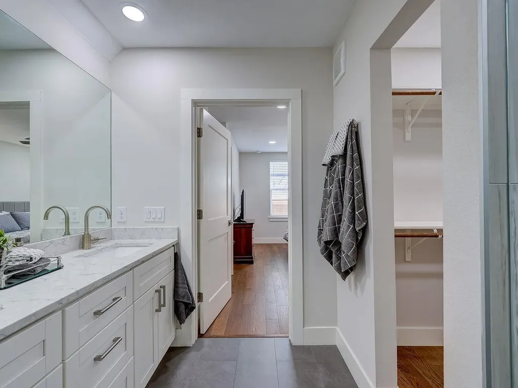 2400 Canterbury Street Austin TX 78702
