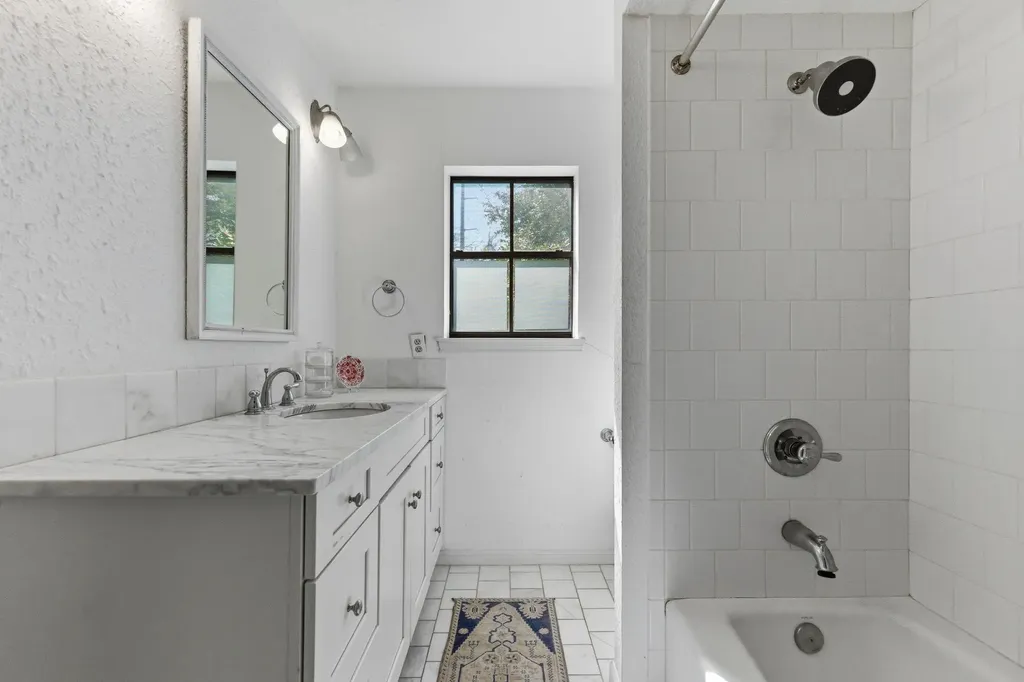 2614 Jefferson Street Austin TX 78703