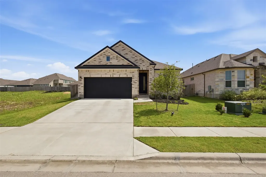 12528 Cockatoo Crossing Manor TX 78653