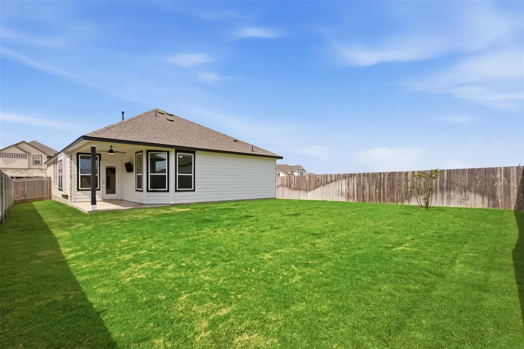 12528 Cockatoo Crossing Manor TX 78653