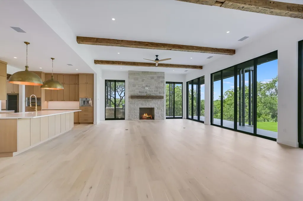 138 Coralberry Horseshoe Bay TX 78657