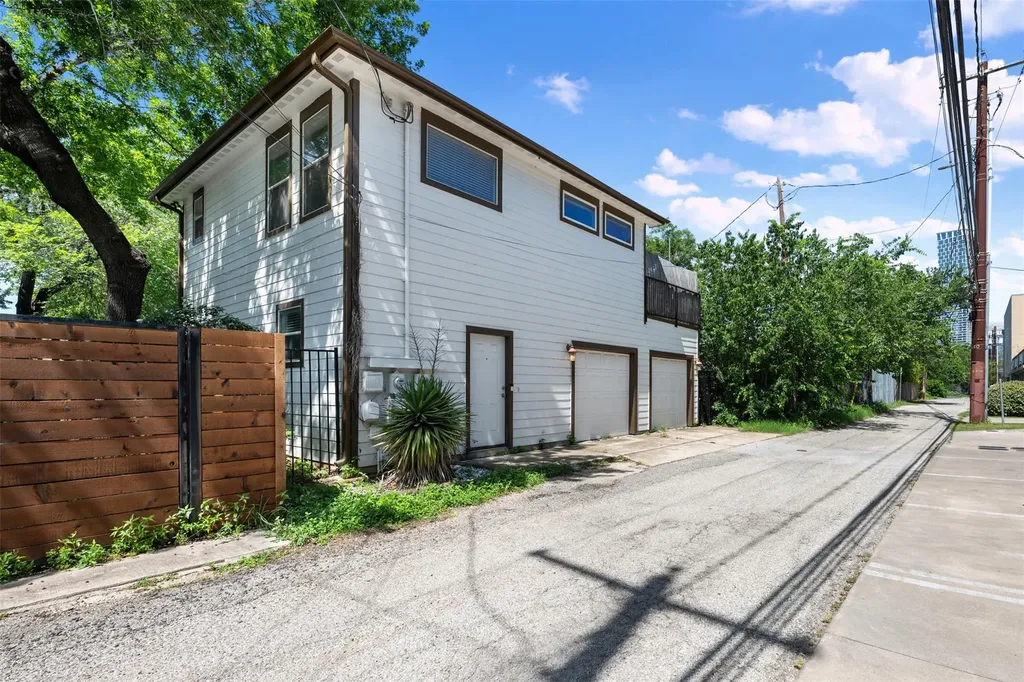 1610 Willow Street Austin TX 78702