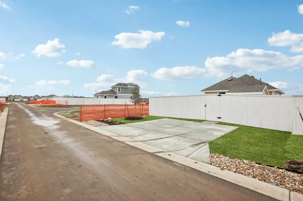 195 Cider Creek Drive Elgin TX 78621