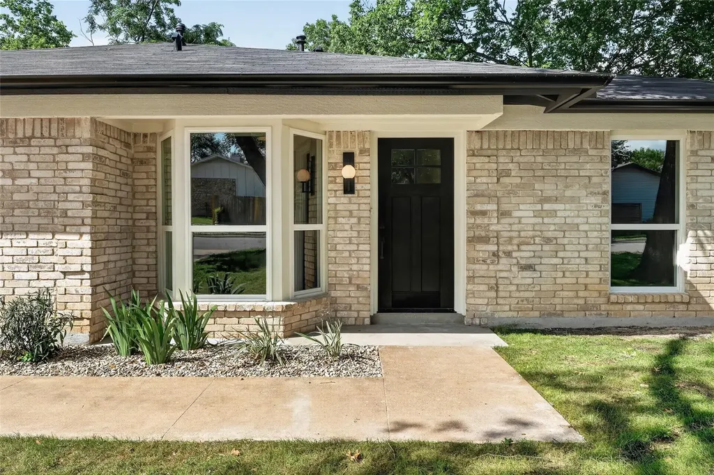 2412 Aldford Drive Austin TX 78745