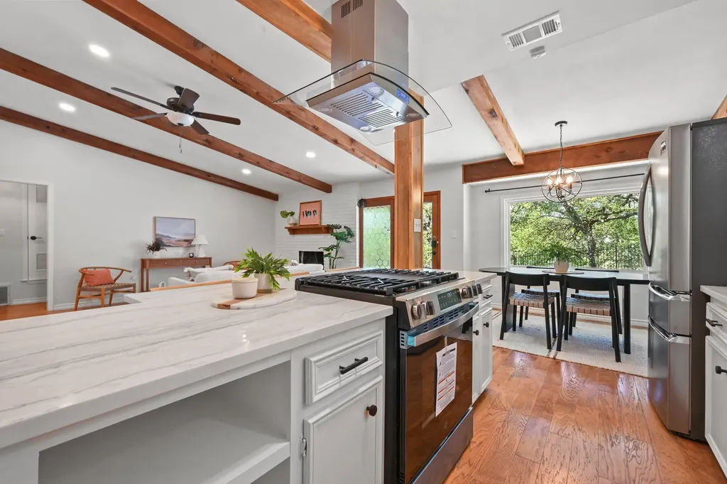 5300 Suburban Drive Austin TX 78745