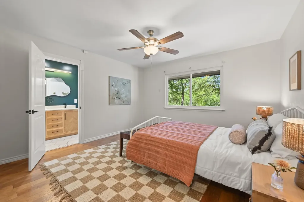 5300 Suburban Drive Austin TX 78745