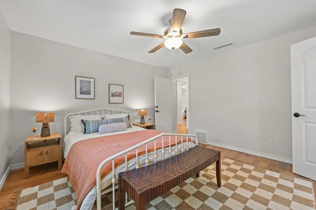 5300 Suburban Drive Austin TX 78745
