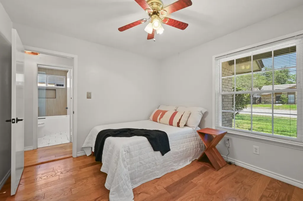 5300 Suburban Drive Austin TX 78745