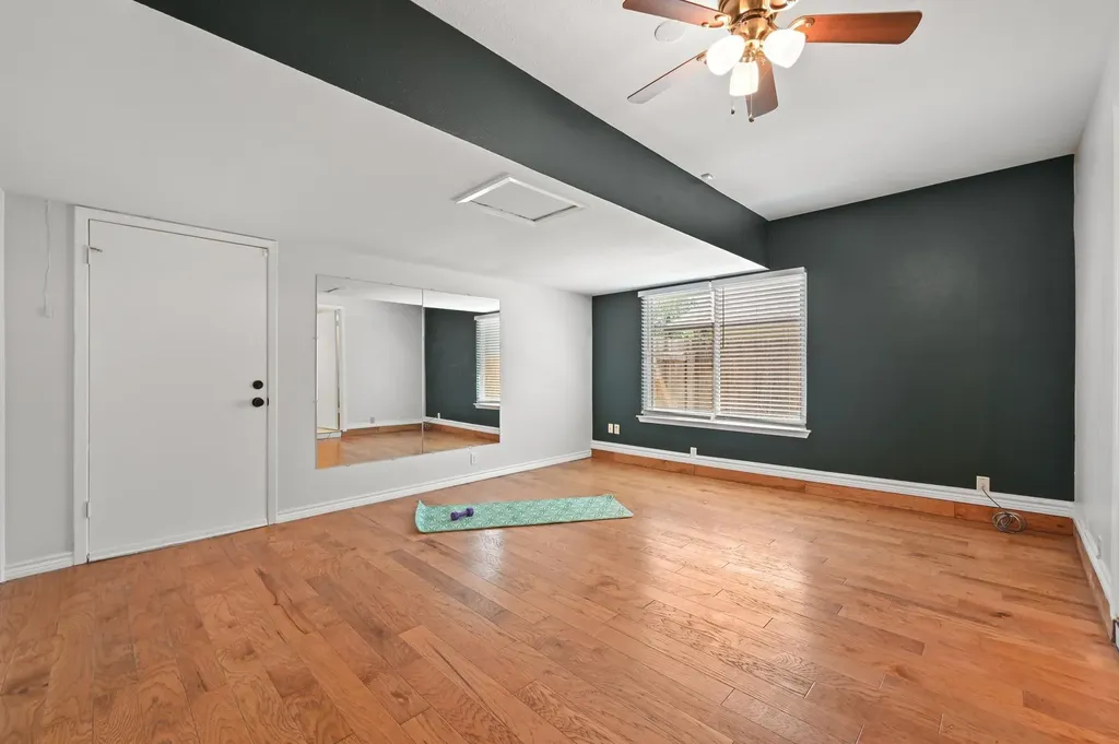 5300 Suburban Drive Austin TX 78745