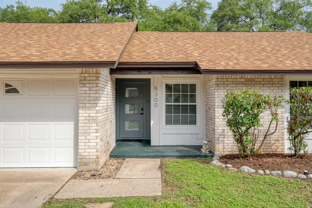 5300 Suburban Drive Austin TX 78745